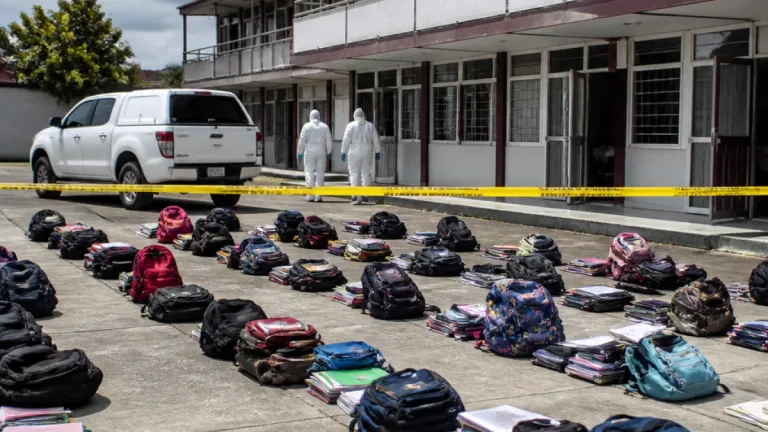 Evacúan al Tecnológico de Veracruz tras hallar 3 kg de ácido pícrico; desalojan a 6,300 personas