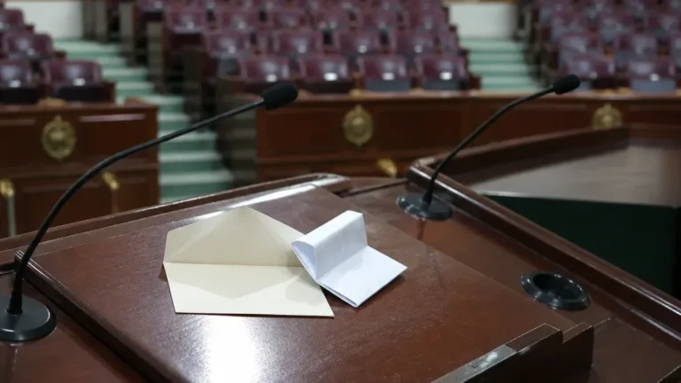 Renuncia Guadalupe Taddei a la presidencia del INE; la Jucopo inicia el procedimiento