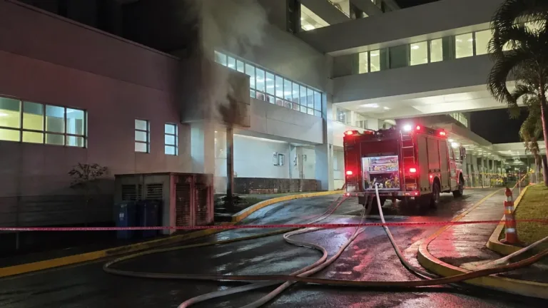 Incendio en área de farmacia del IMSS 14 no interrumpe atención médica